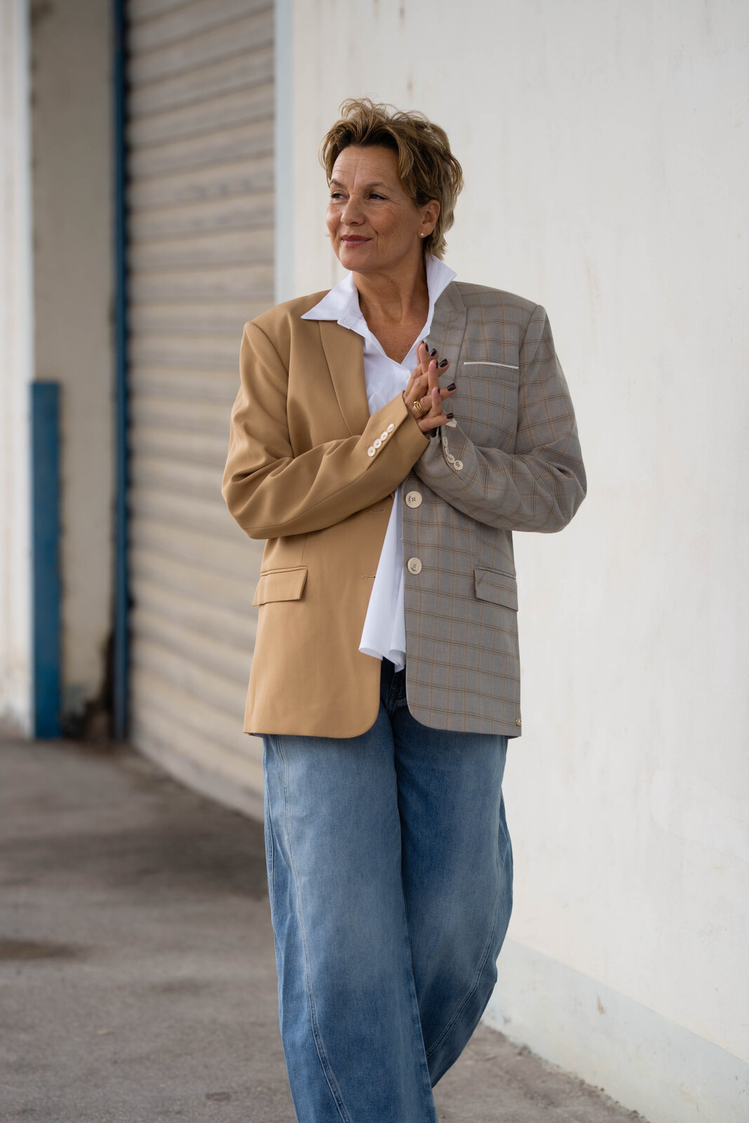 Jeans “NORALIE” – peak blue (ER47)/ Blazer “SUUS” (JV01)