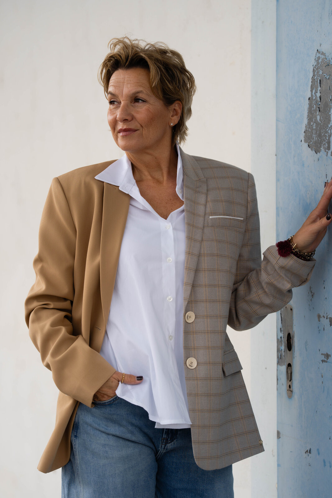 Jeans “NORALIE” – peak blue (ER47)/ Blazer “SUUS” (JV01)