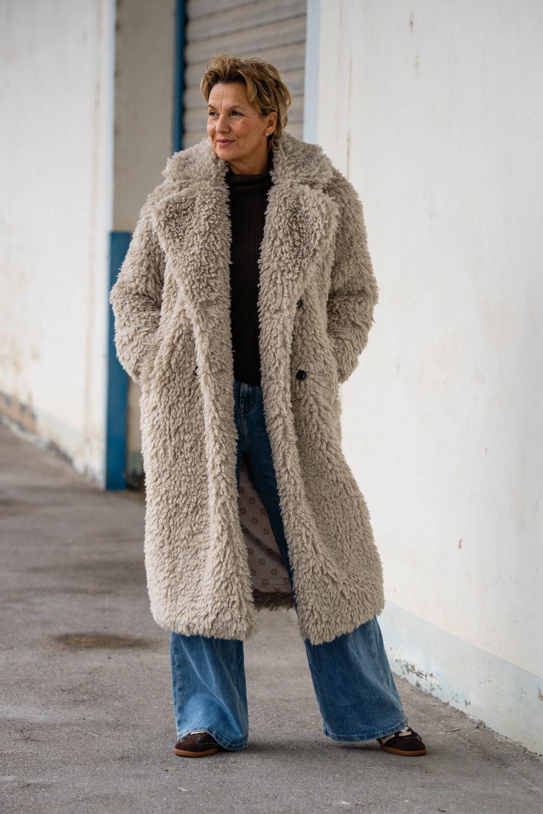 Mantel “LIZZ” warm grey (JV02)
