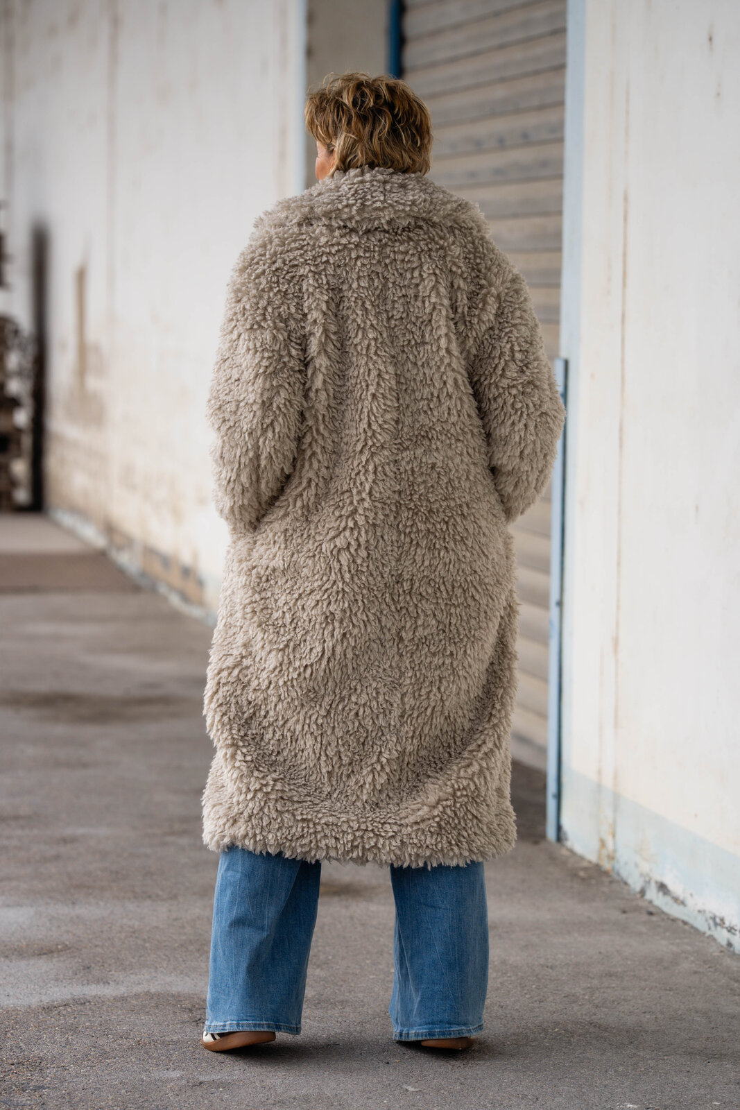 Mantel “LIZZ” warm grey (JV02)