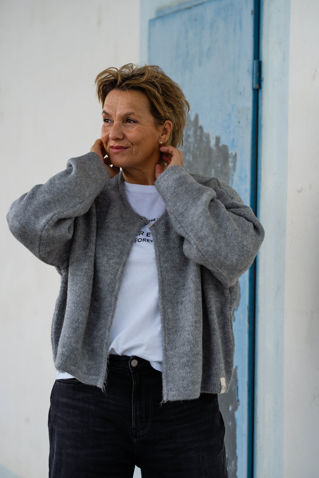 Lockeres Longsleeve “TAPI” (SE61)/Kuschelige Strickjacke “OONA” (CC12)