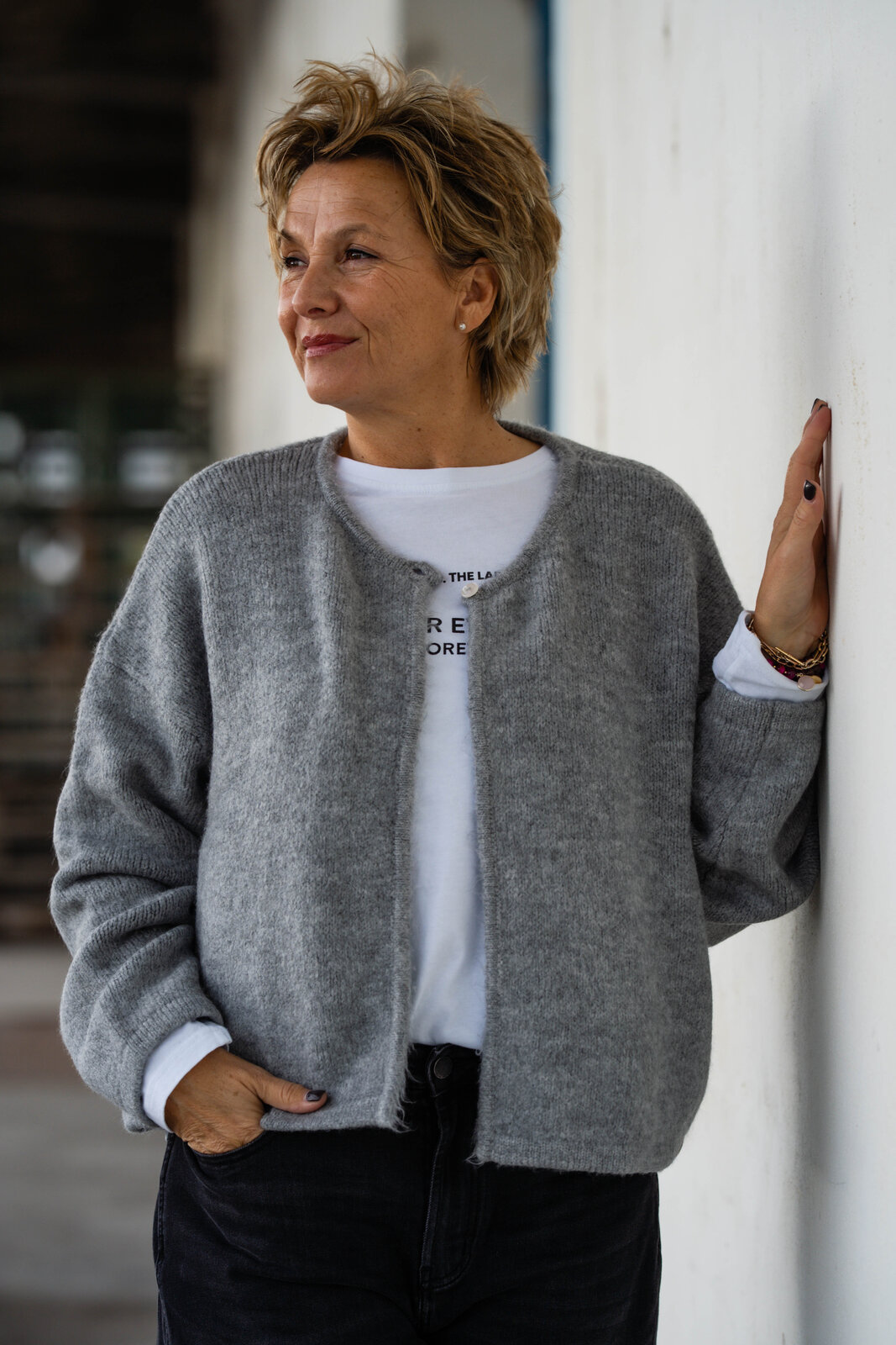 Lockeres Longsleeve “TAPI” (SE61)/Kuschelige Strickjacke “OONA” (CC12)