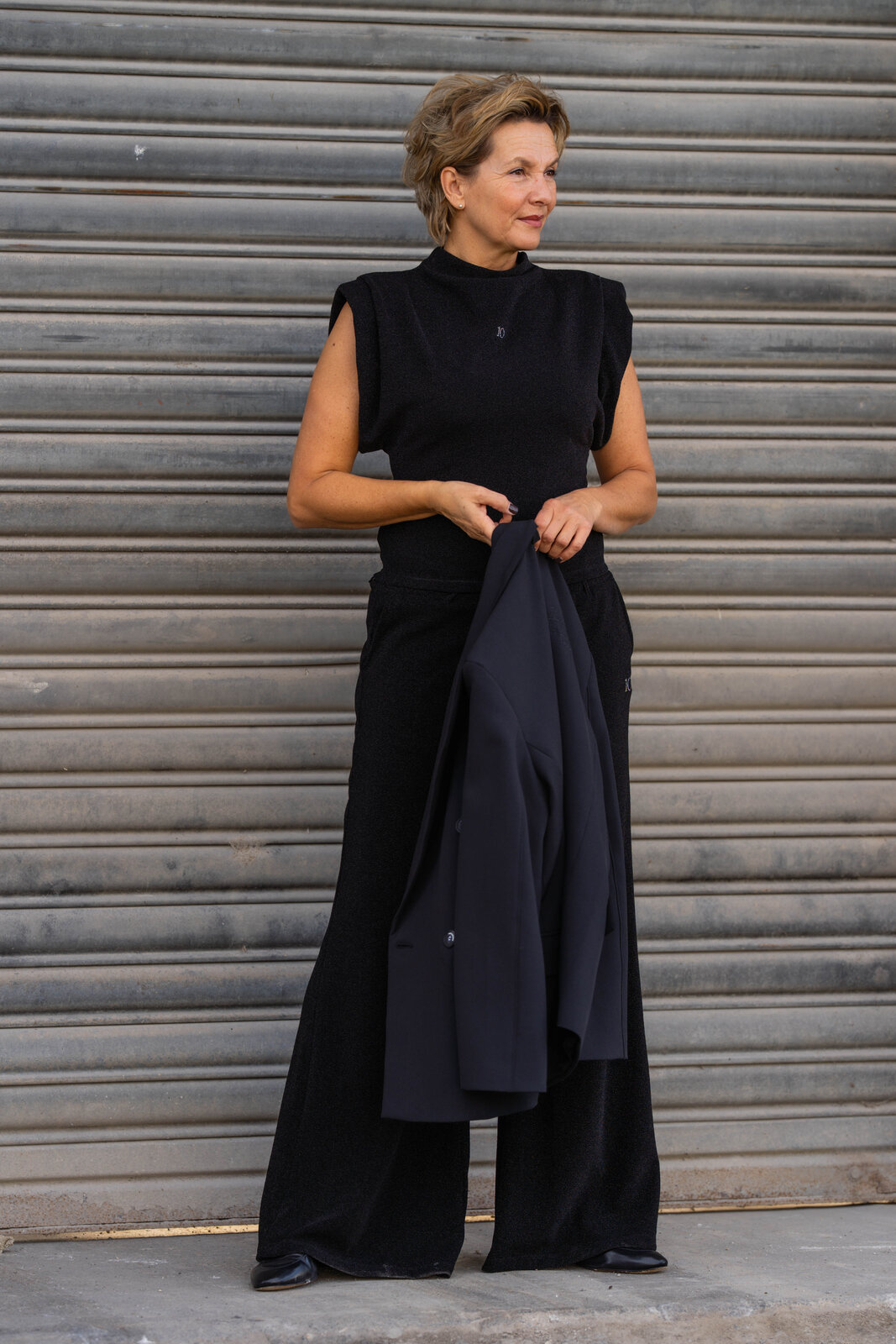 Top Sparkle “SILVIA” black (10D75) / Wide Leg Jogger Sparkle “HEIDI” black (10D78)