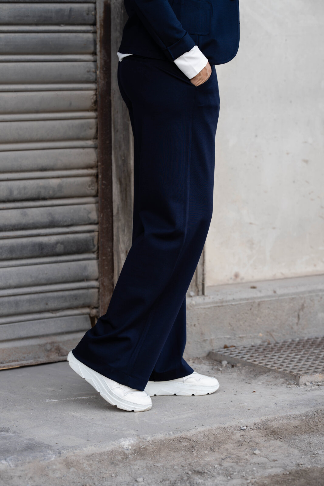 Hose “MANJA” – dunkelblau (H14)