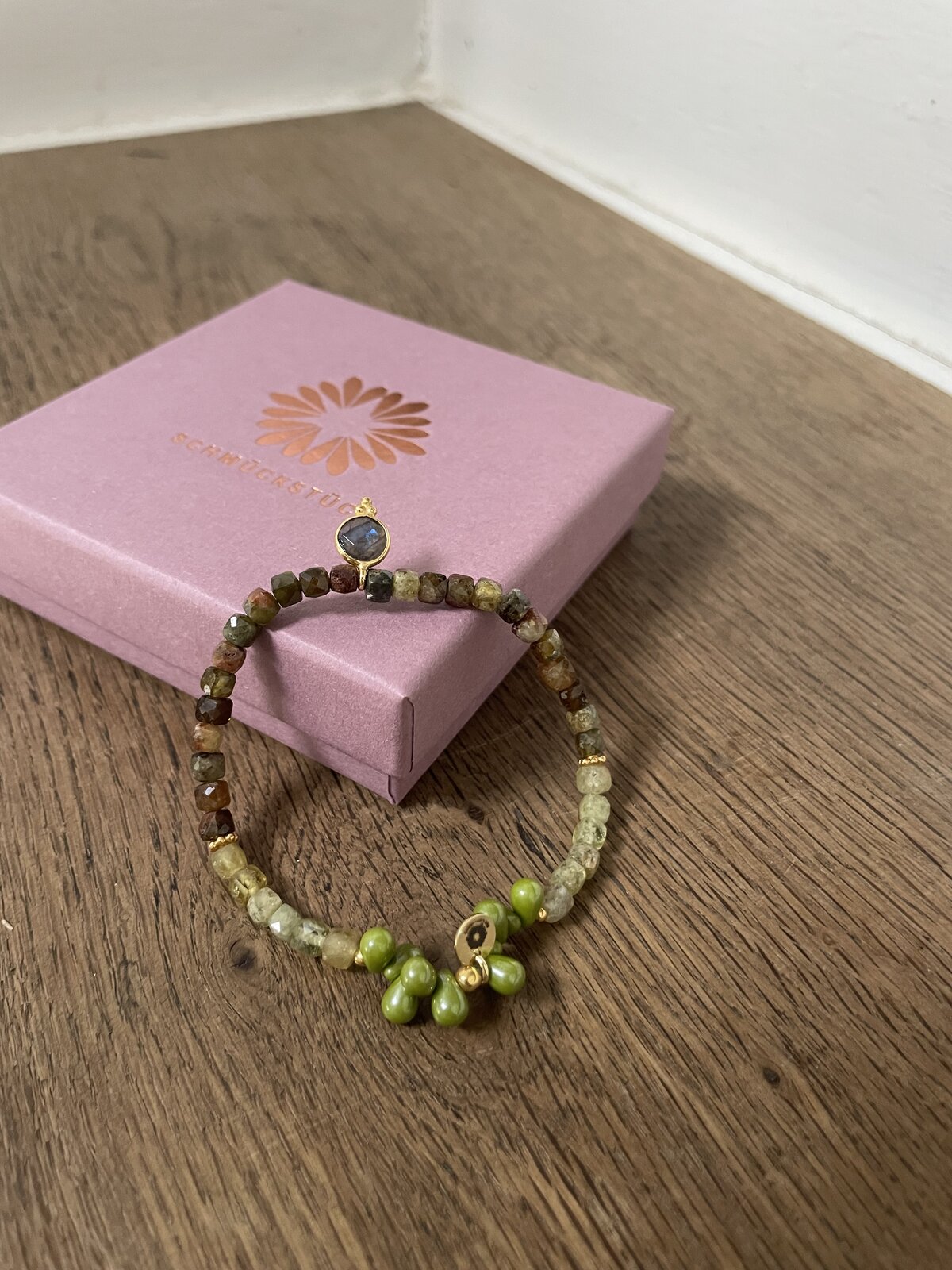 Armband “DROPS SWEET OLIVE” (SSK97)