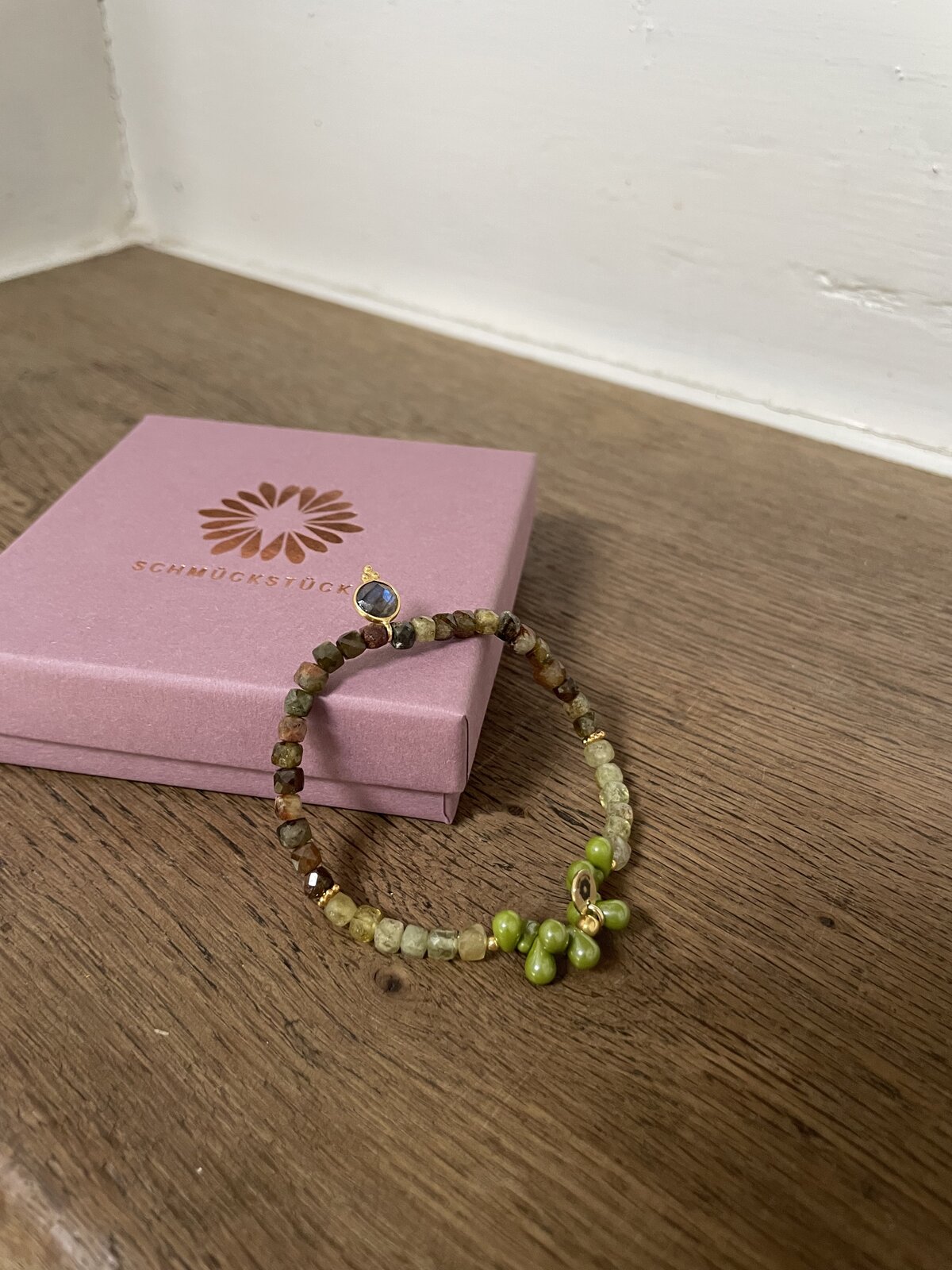 Armband “DROPS SWEET OLIVE” (SSK97)