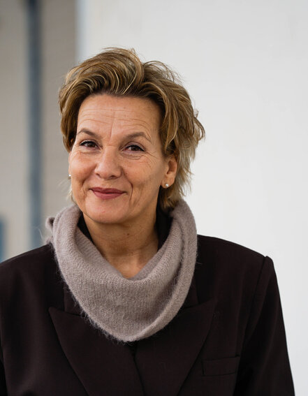 FRAUENSACHE - Kuscheliger Dreiecksschal "SUSI" (AS34)