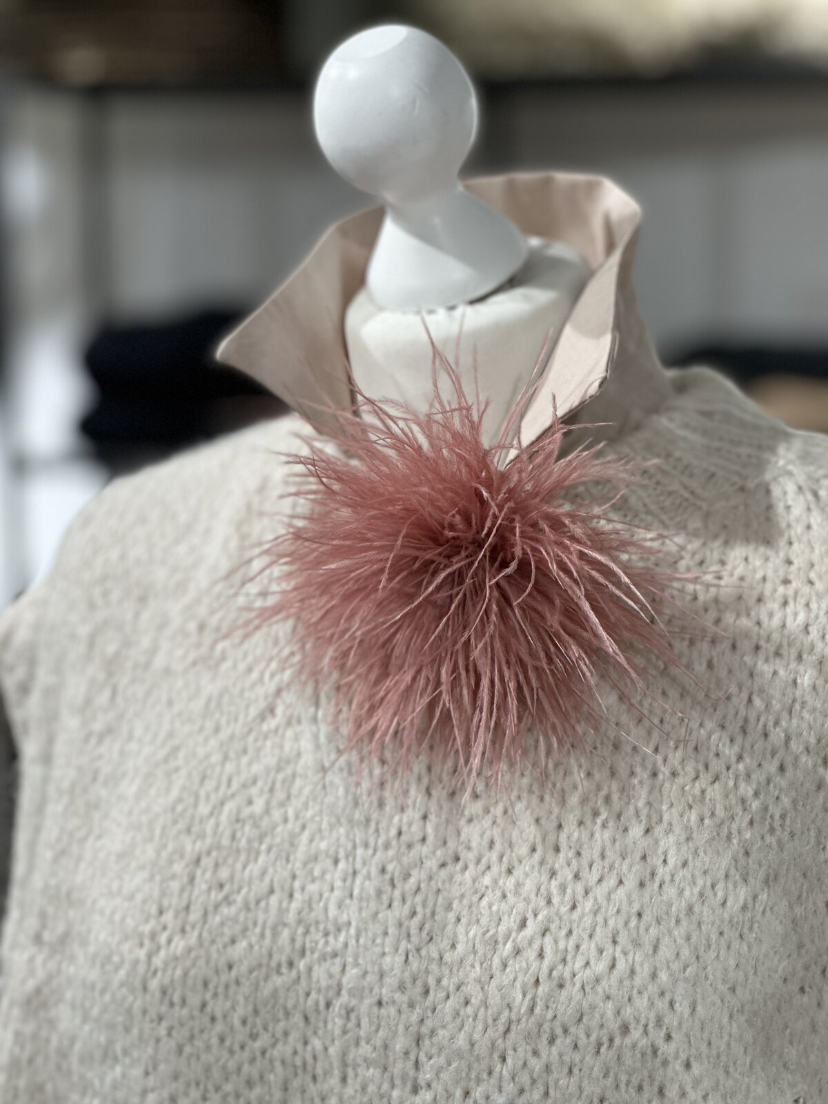 Federbrosche altrosa (AS35)