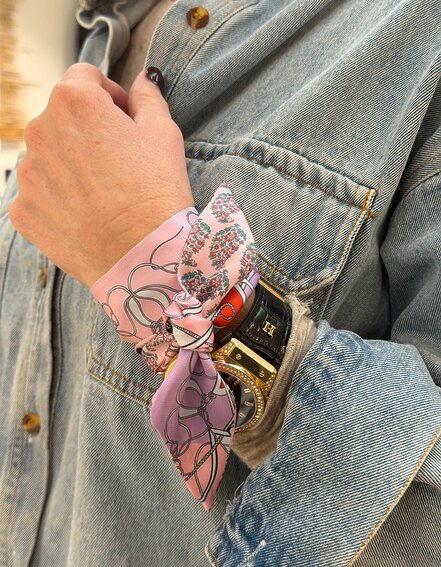 FRAUENSACHE - Feines Halstuch (AS40)