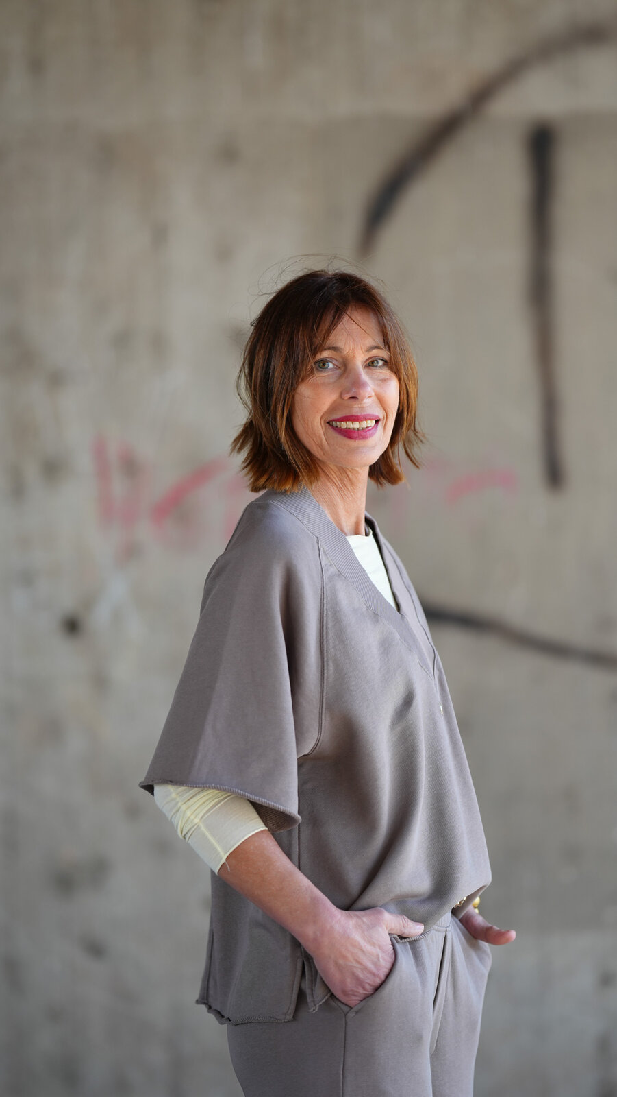 Wide Leg Jogger moonrock (10D49)/ Oversized Fit Sweater moonrock (10D51)