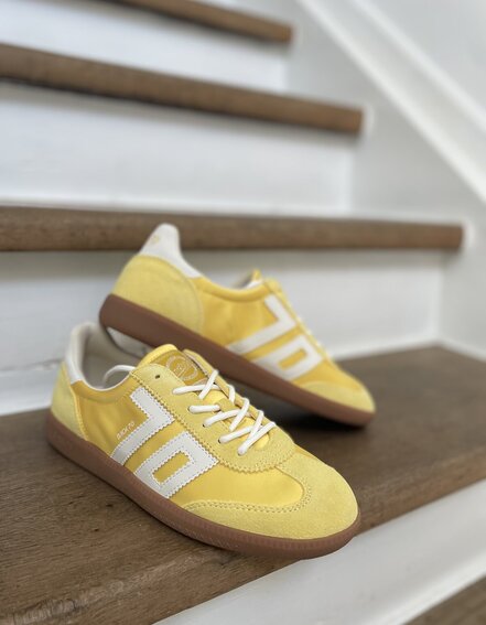 BACK 70 - Retro Sneaker "GHOST" - satin banana (BB22)