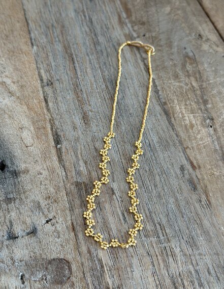 IBU JEWELS - Kette mit Blumenmuster "JAN" (IBU12)