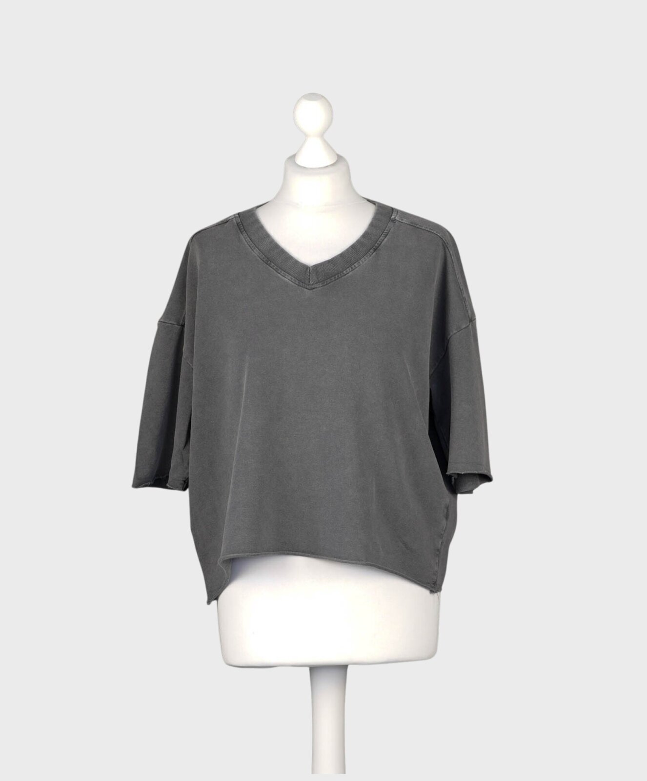 Kurzarmshirt mit V-Ausschnitt “EVA” (JB06)