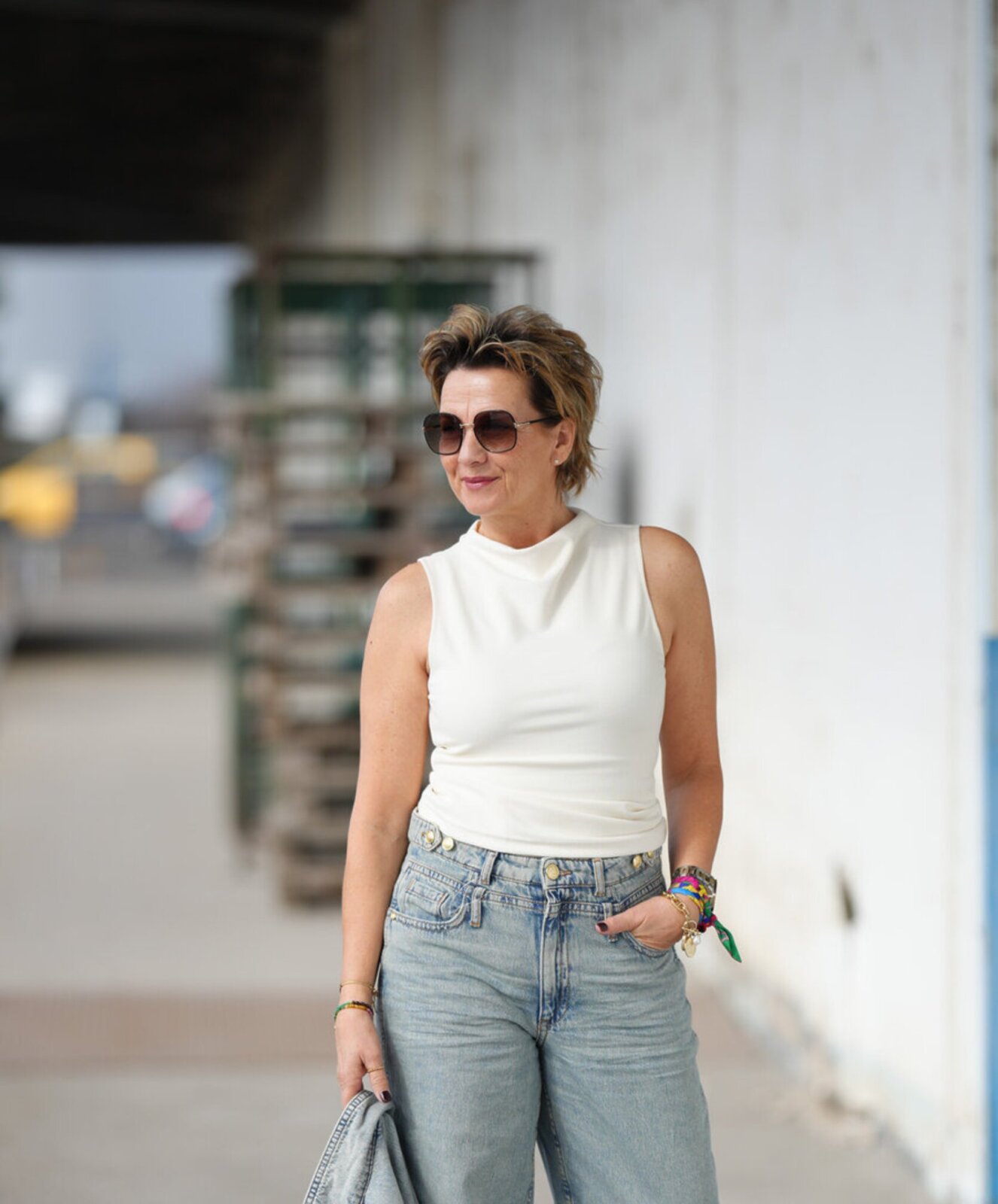 Lässige Jeans “LOUELLA” (JV04) /Edles Slim Fit Top “BIBI” (JV03) / Cooles Jeanshemd “MYLESSA” (JV33)
