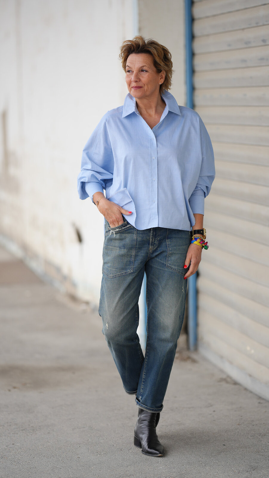 Bluse “COLETTE” ocean (ER12)/Jeans “SENDY” – phantom blue (ER17)